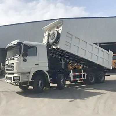 Shacman 8X4 Camions à ordures pour machines lourdes LHD réservoir de chargement Dimension 6800*2350*1600mm